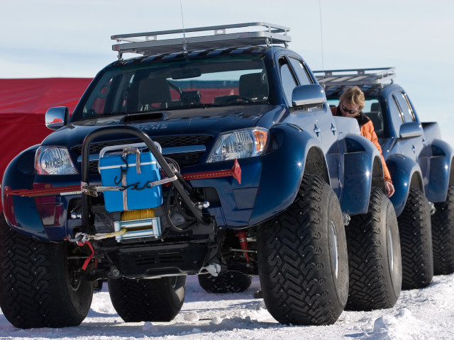 Arctic Trucks Toyota Hilux фото