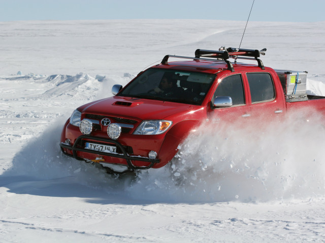 Arctic Trucks Toyota Hilux фото