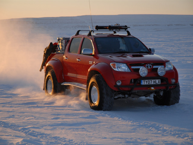 Arctic Trucks Toyota Hilux фото