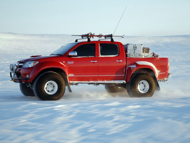 Arctic Trucks Toyota Hilux фото