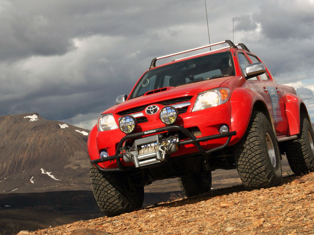 Arctic Trucks Toyota Hilux фото