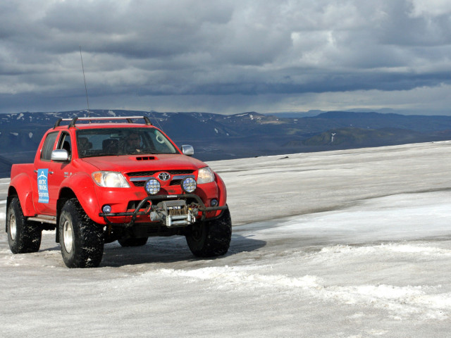 Arctic Trucks Toyota Hilux фото