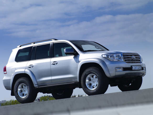 Arctic Trucks Toyota Land Cruiser 200 фото