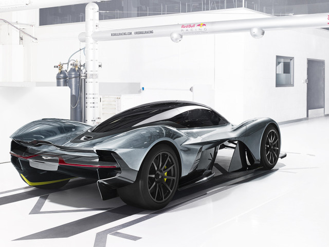 Aston Martin AM-RB 001  фото