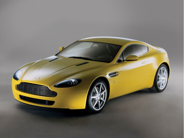 Aston Martin AMV8 Vantage фото