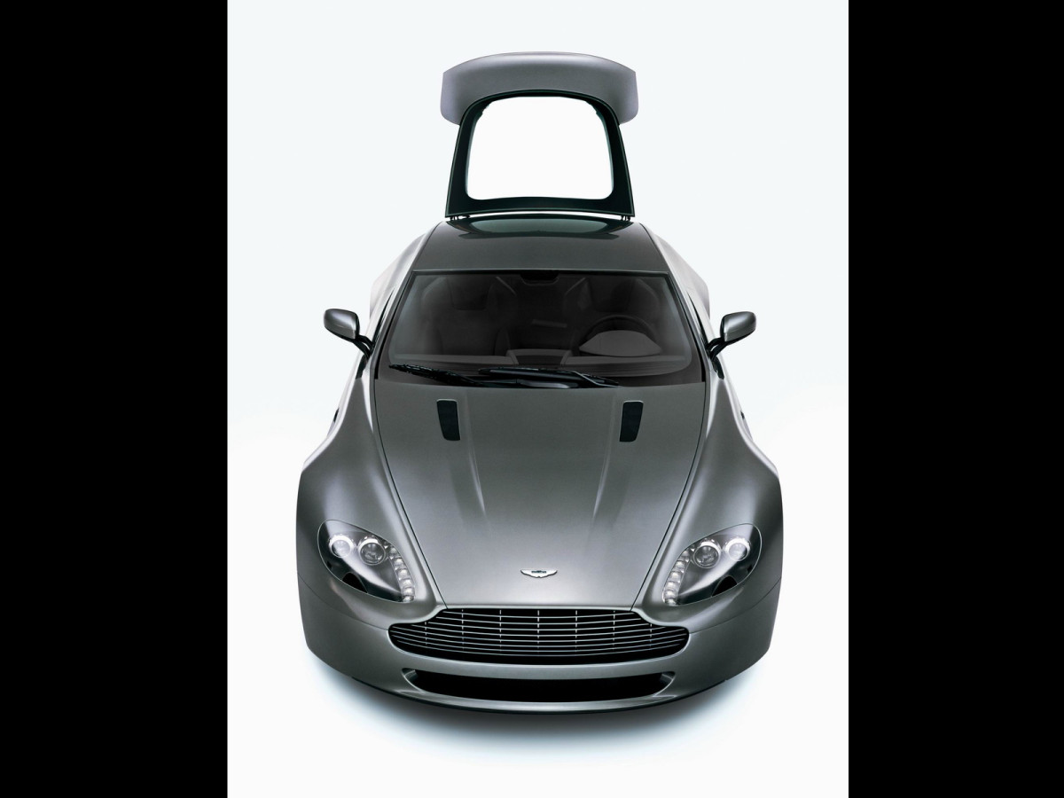 Aston Martin AMV8 Vantage фото 21727