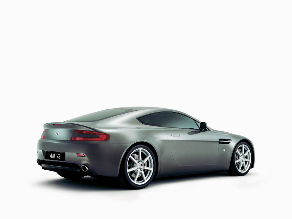 Aston Martin AMV8 Vantage фото 21732