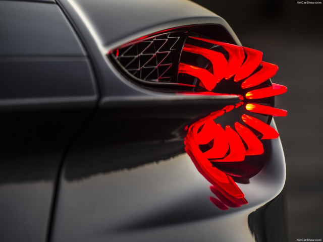 Aston Martin Vanquish Volante фото