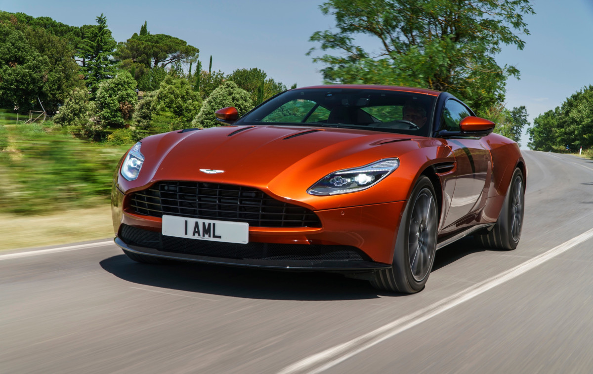 Aston Martin DB11 фото 173939