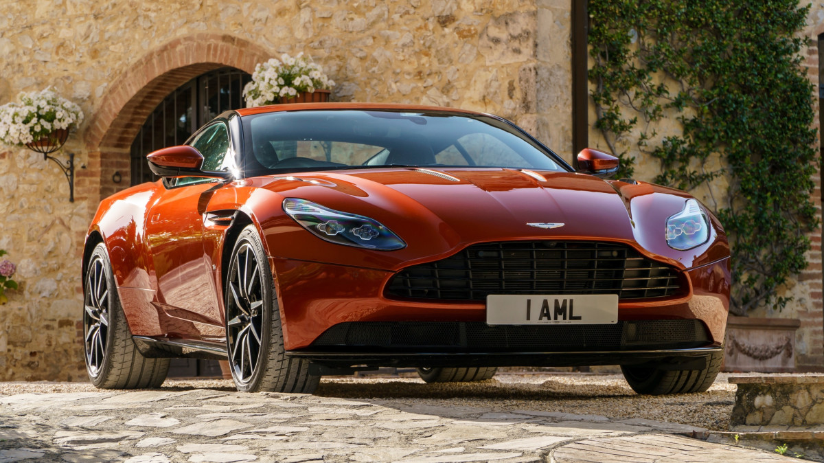 Aston Martin DB11 фото 173940