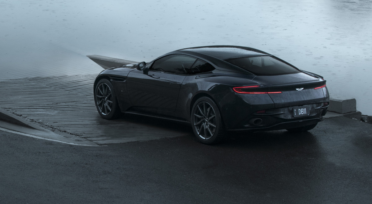 Aston Martin DB11 фото 182891