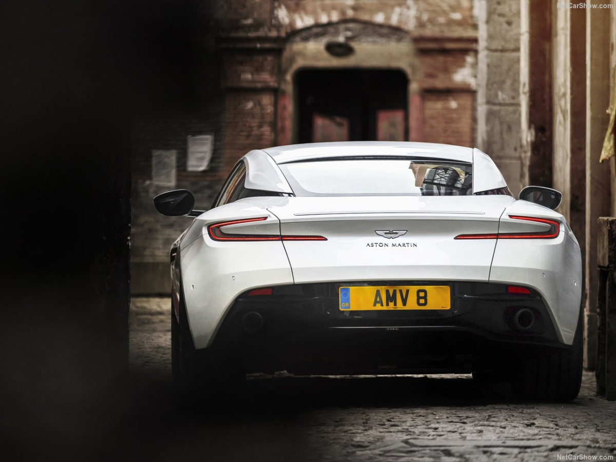 Aston Martin DB11 фото 185193