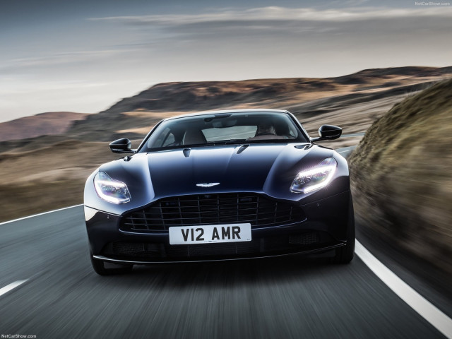 Aston Martin DB11 фото