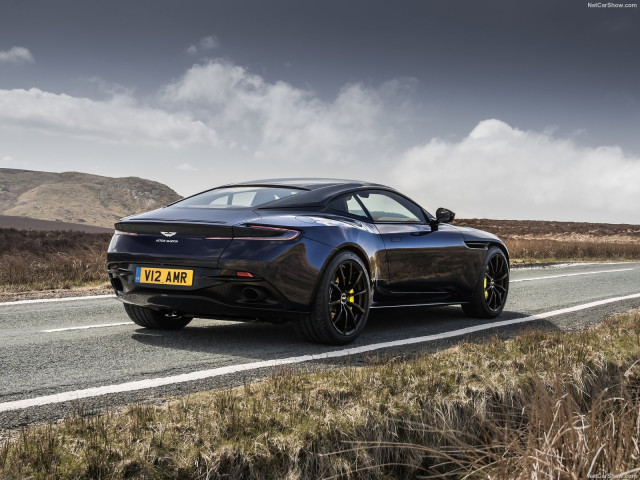 Aston Martin DB11 фото