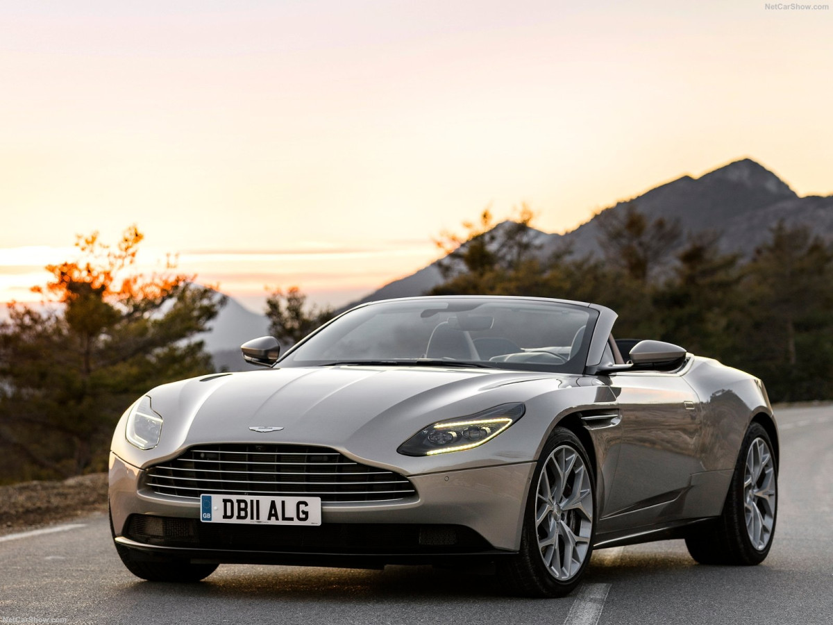 Aston Martin DB11 фото 196155