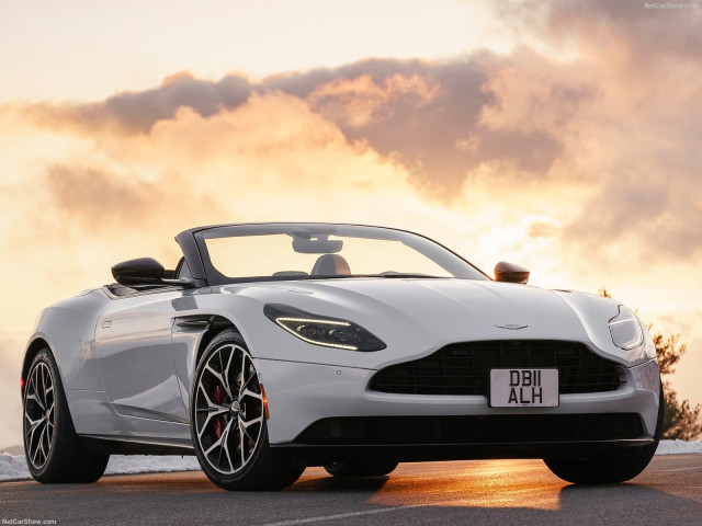 Aston Martin DB11 фото