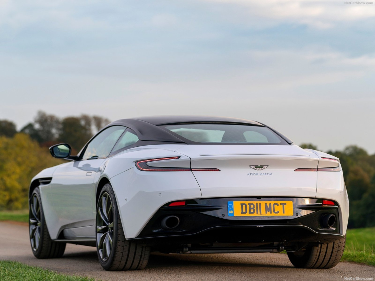 Aston Martin DB11 фото 196975