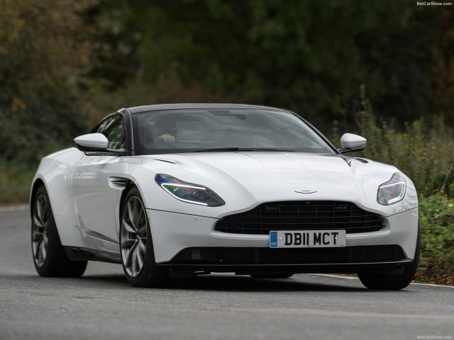 Aston Martin DB11 фото