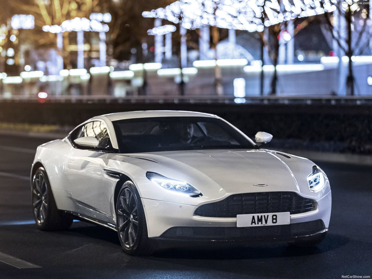 Aston Martin DB11 фото 196978