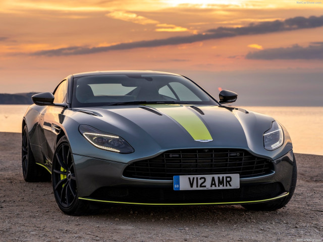 Aston Martin DB11 фото