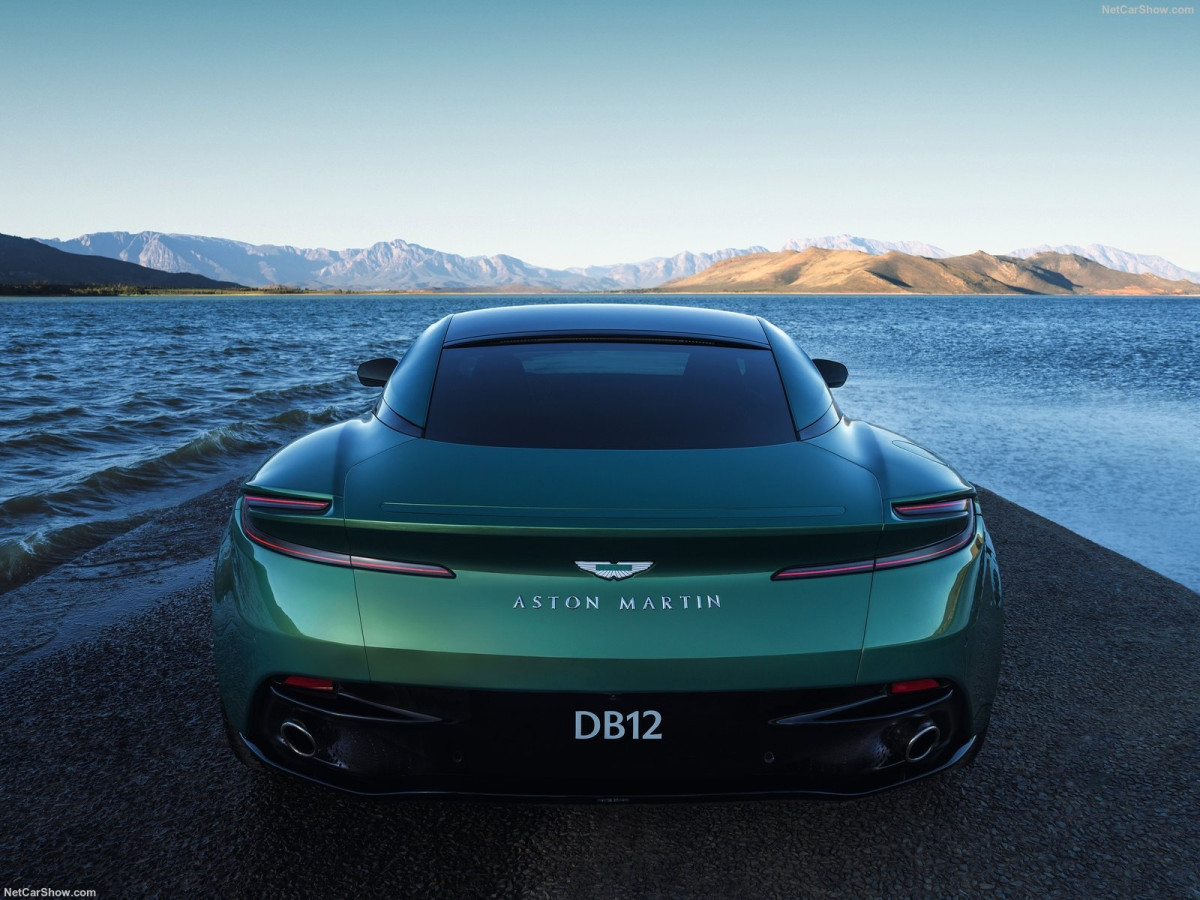 Aston Martin DB12 фото 210857