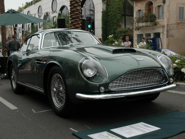 Aston Martin DB4 GT Zagato фото