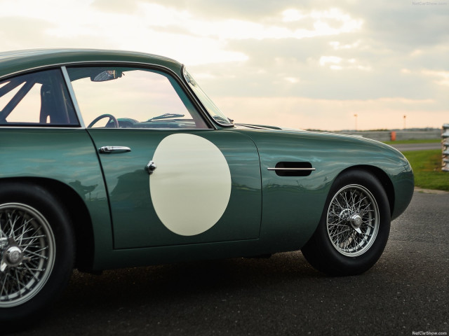 Aston Martin DB4 GT фото