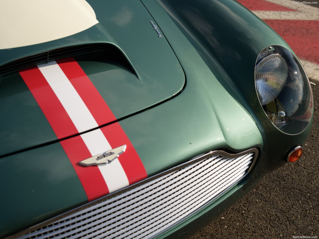 Aston Martin DB4 GT фото