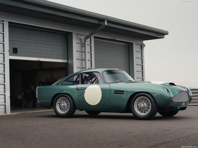 Aston Martin DB4 GT фото