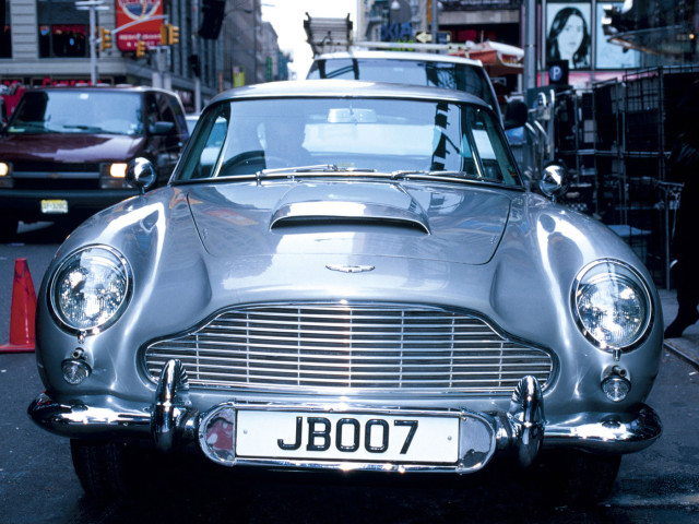 Aston Martin DB5 фото