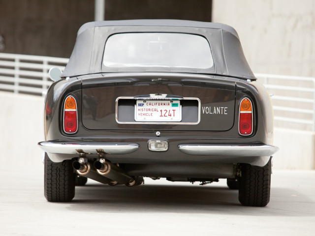 Aston Martin DB6 Volante фото