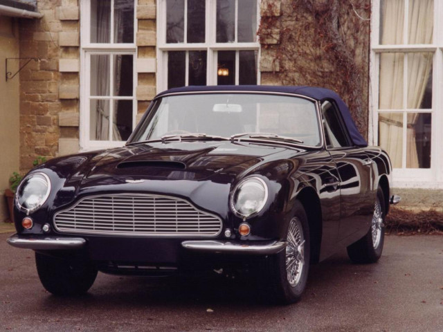 Aston Martin DB6 фото