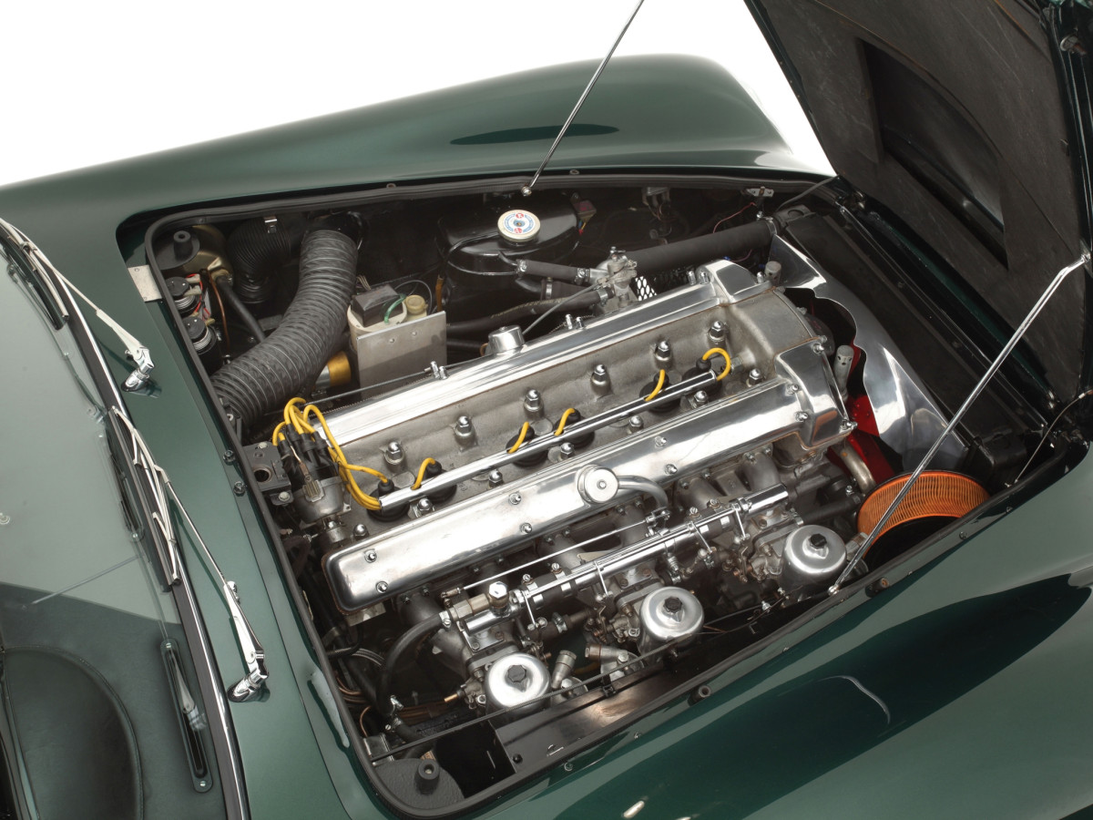 Aston Martin DB6 фото 93773