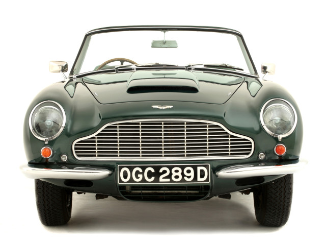 Aston Martin DB6 фото