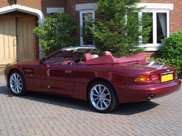 Aston Martin DB7 Convertible фото