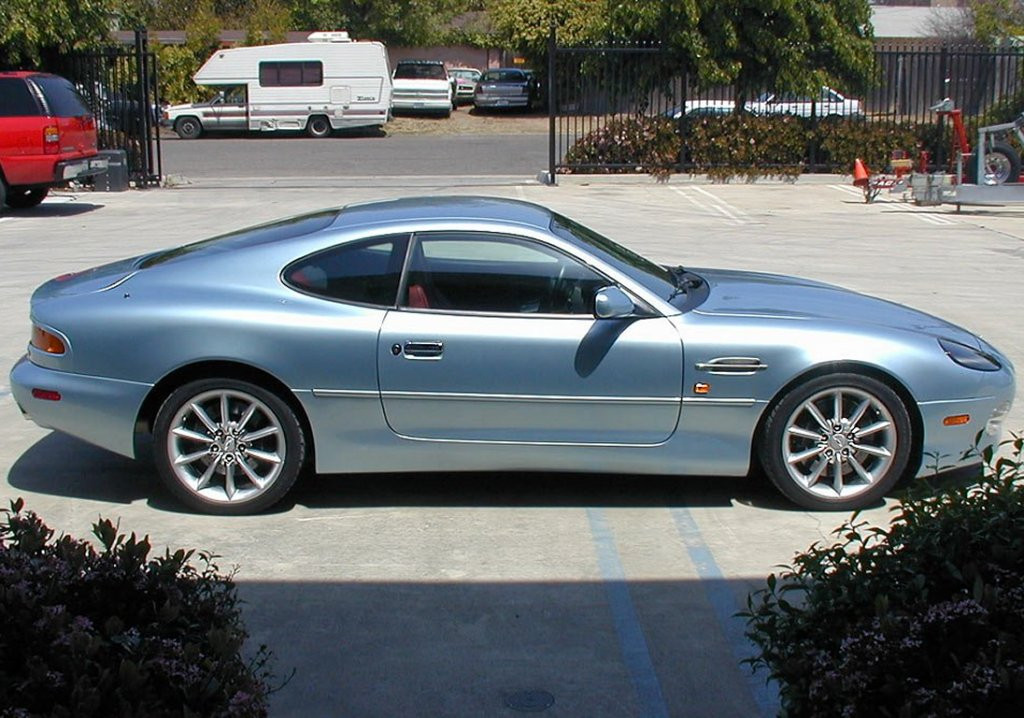 Aston Martin DB7 Vantage фото 13207