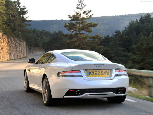 Aston Martin DB9 фото