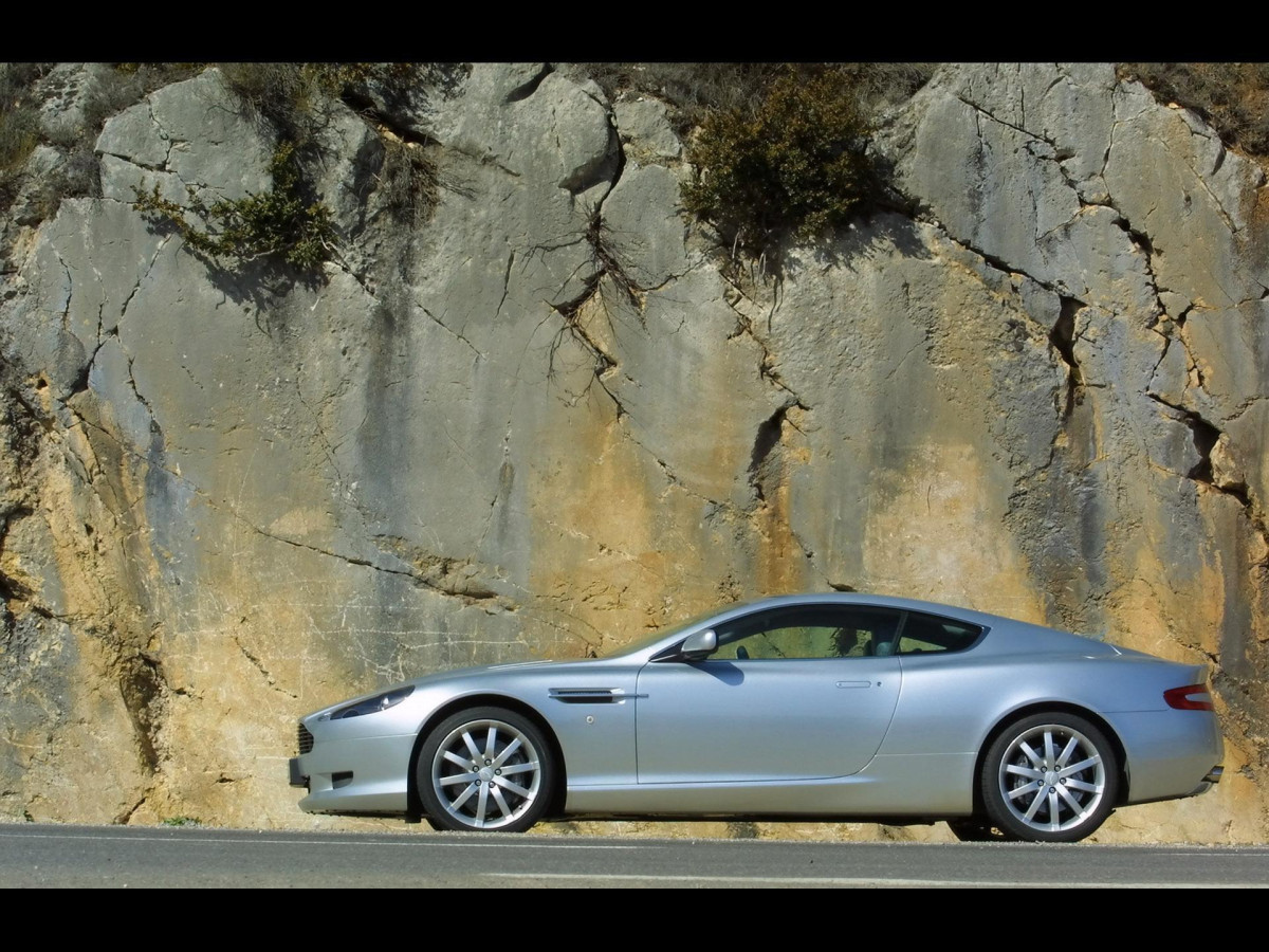 Aston Martin DB9 фото 18859