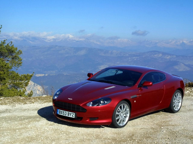 Aston Martin DB9 фото