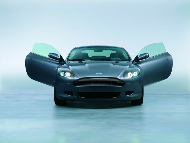 Aston Martin DB9 фото