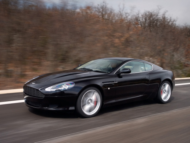 Aston Martin DB9 фото