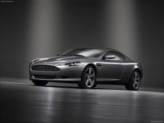 Aston Martin DB9 фото