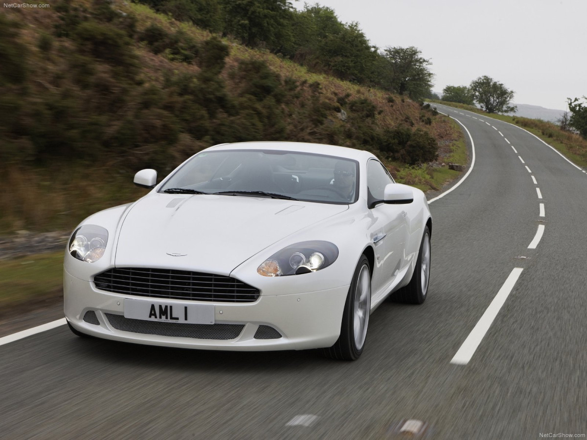 Aston Martin DB9 фото 77353