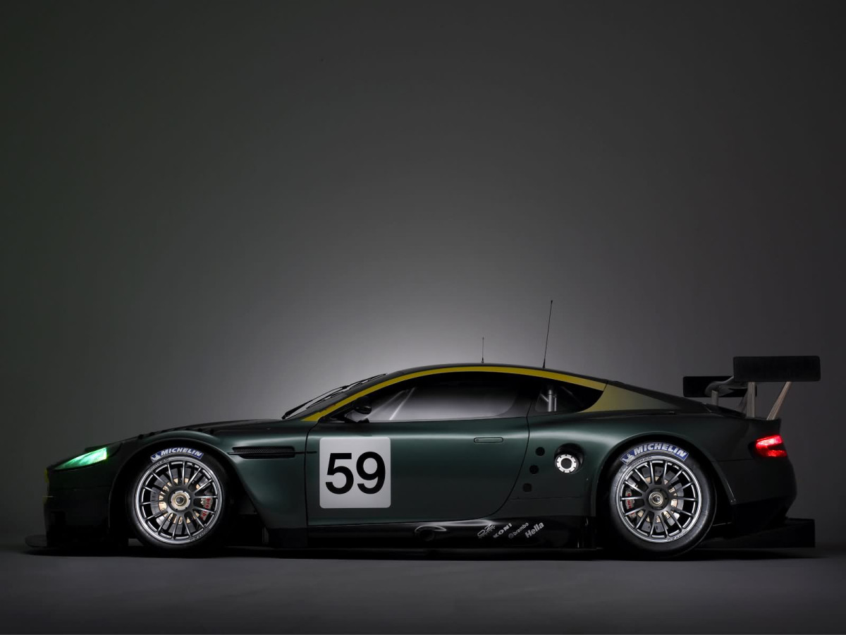 Aston Martin DBR9 фото 17005