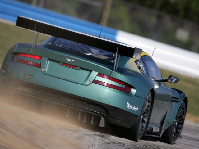 Aston Martin DBR9 фото