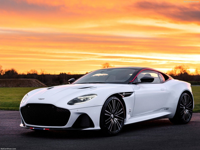 Aston Martin DBS фото