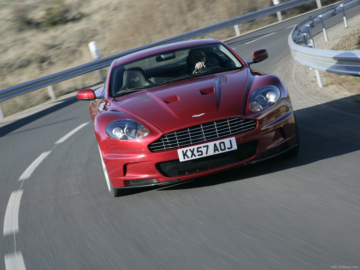 Aston Martin DBS фото 49808