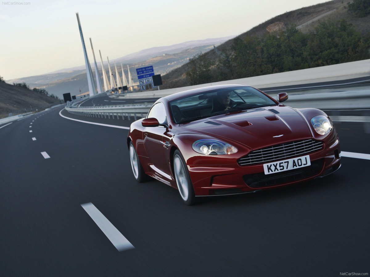 Aston Martin DBS фото 49814