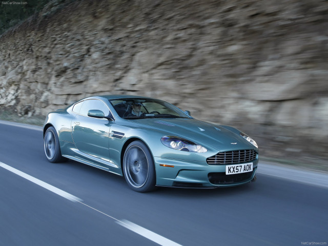 Aston Martin DBS фото