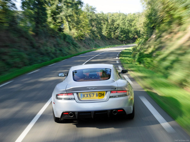 Aston Martin DBS фото